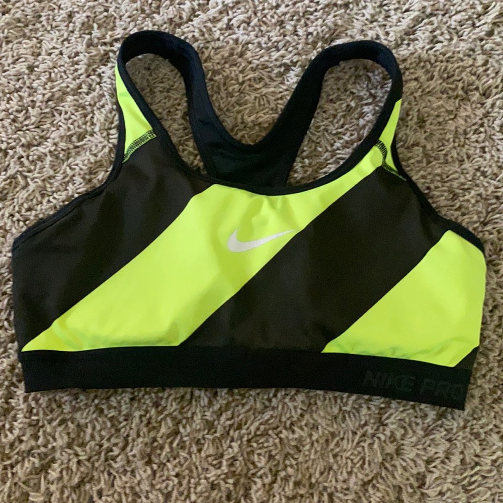 Nike Pro Sports Bra